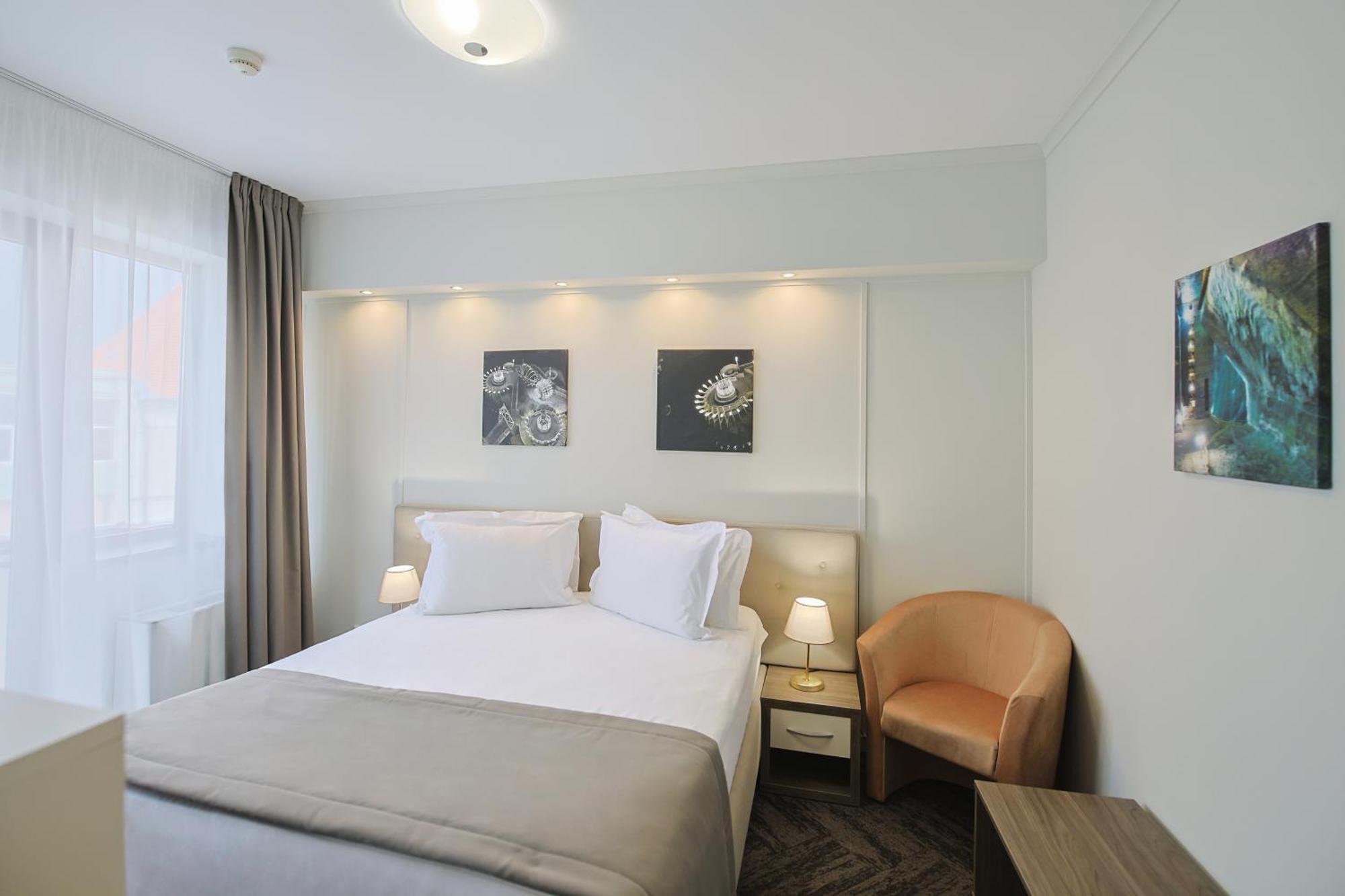 Potaissa Hotel Turda Zewnętrze zdjęcie