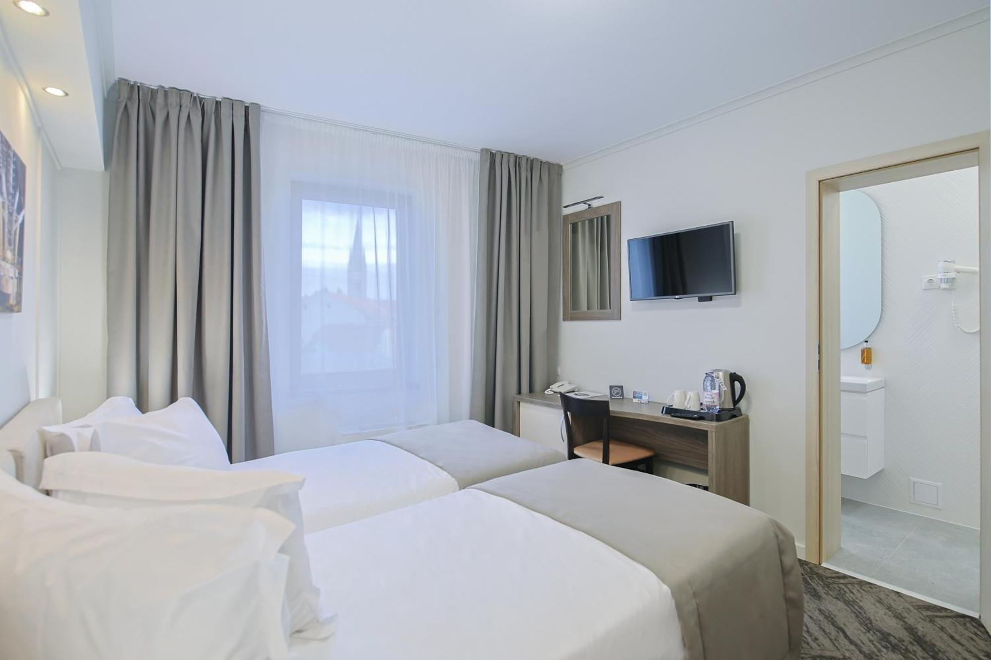 Potaissa Hotel Turda Zewnętrze zdjęcie